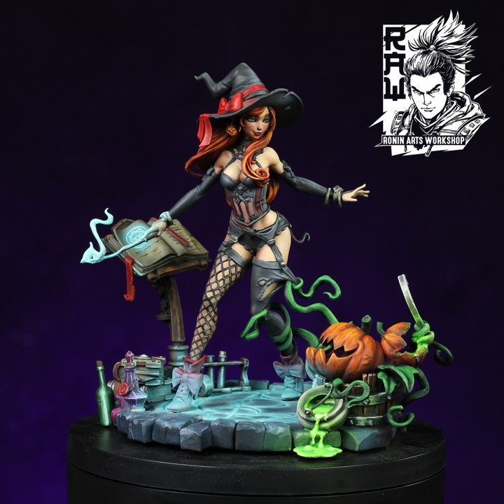 Hazel the Pumpkin Witch Statue Model Kit by Ronin Arts Workshop Miniatures