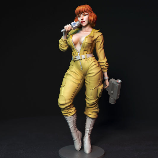 April News Reporter Statue Model Kit by Torrida Minis Miniatures