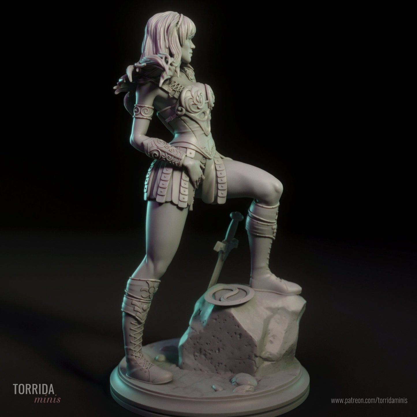 Warrior Princess Statue Model Kit by Torrida Minis Miniatures