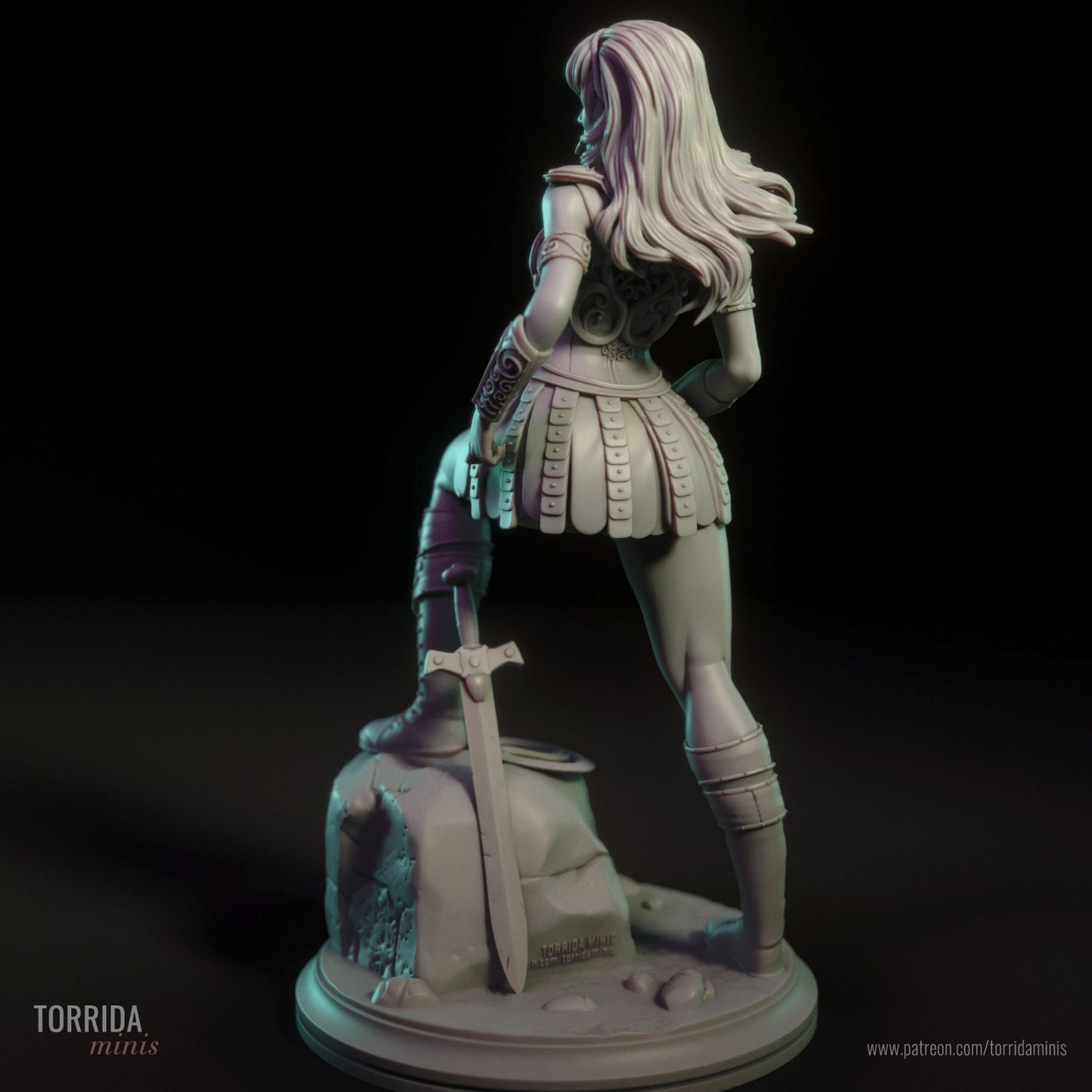 Warrior Princess Statue Model Kit by Torrida Minis Miniatures