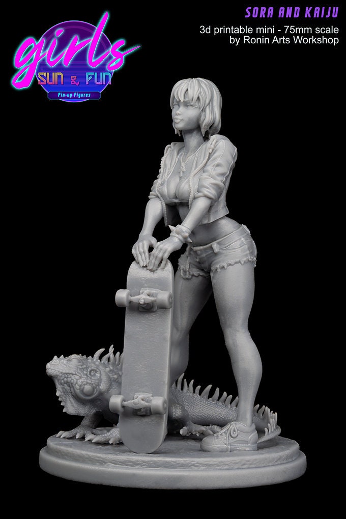 Skater Sora from "Girls, Sun and Fun" by Ronin Arts Workshop Miniatures