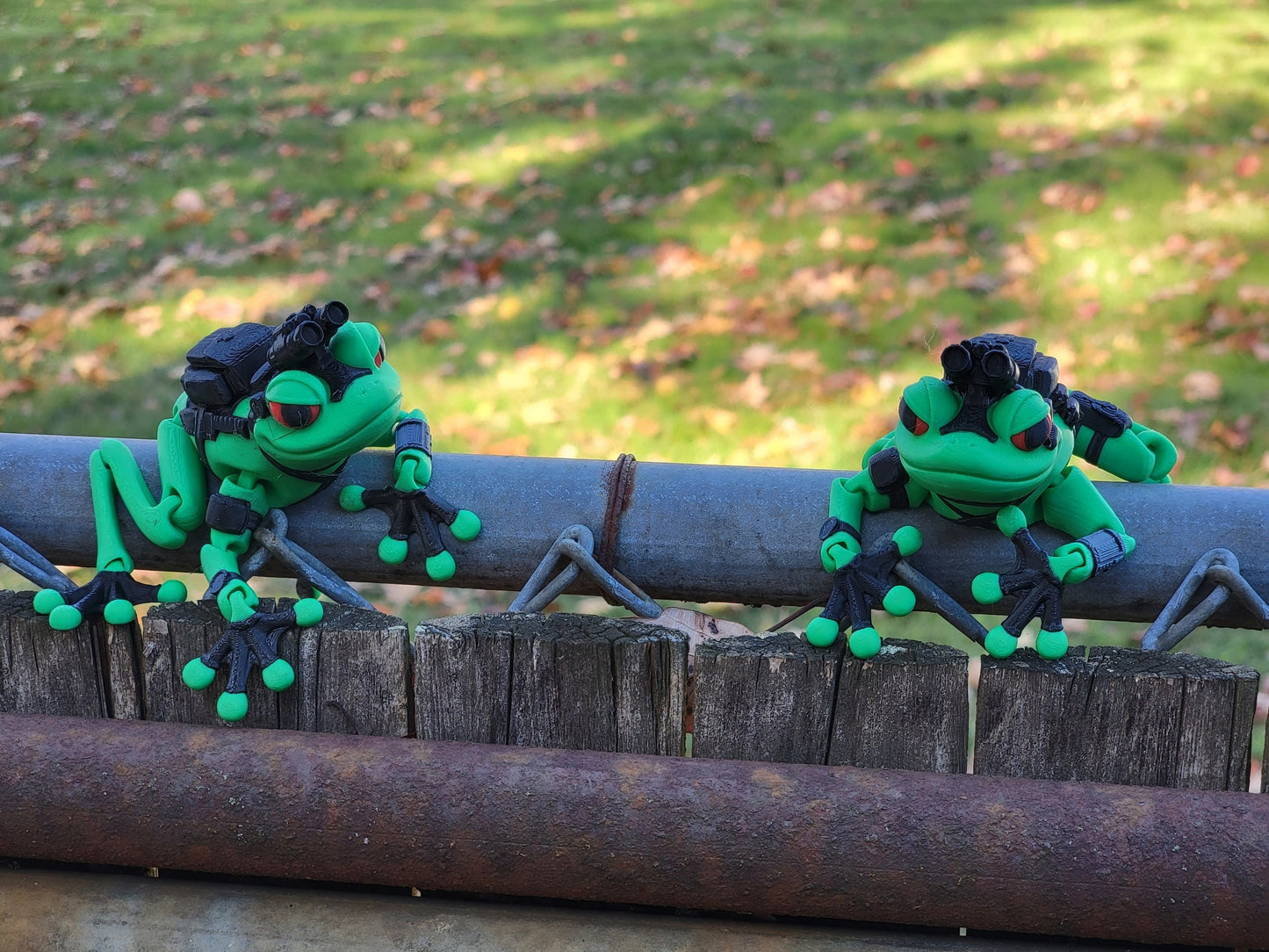 Special Agent Frog Articulated Toy by Flexi Factory